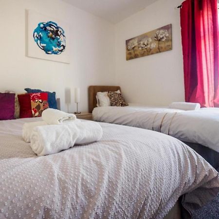 12 Cornwallis Lodge Family Room 2 Stoke-on-Trent المظهر الخارجي الصورة