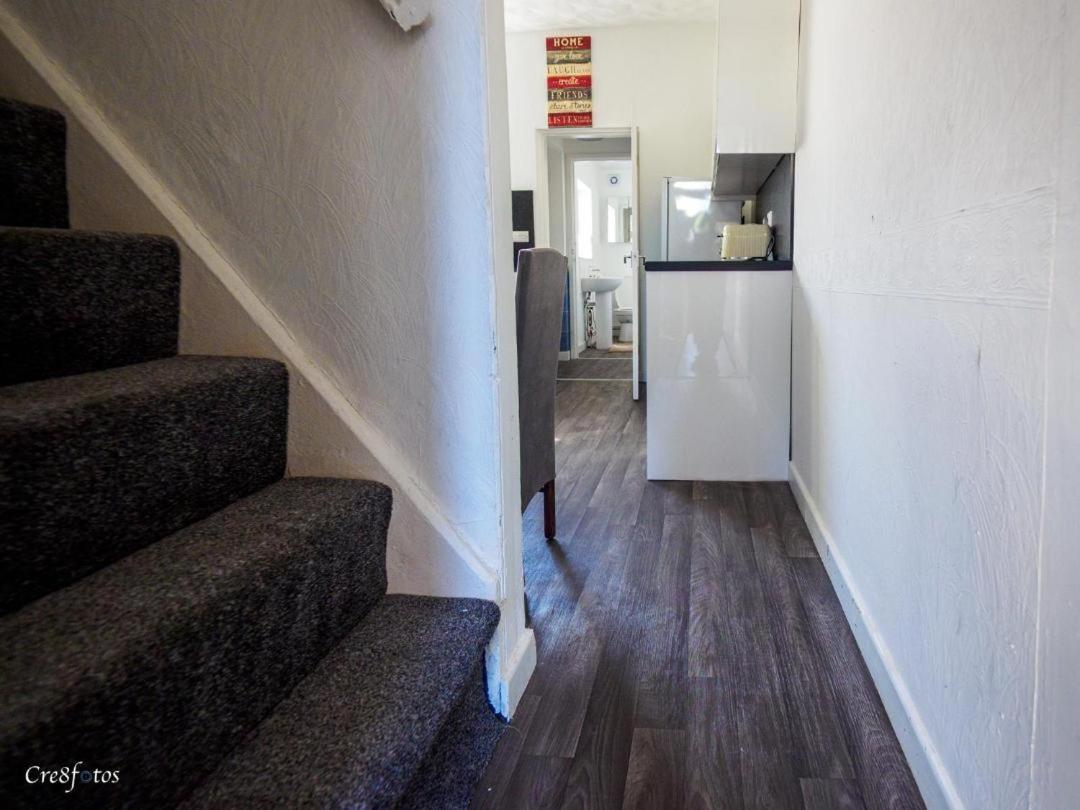12 Cornwallis Lodge Family Room 2 Stoke-on-Trent المظهر الخارجي الصورة