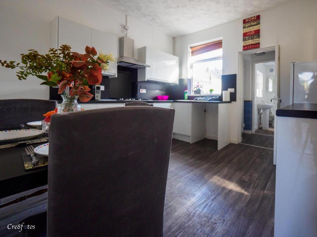 12 Cornwallis Lodge Family Room 2 Stoke-on-Trent المظهر الخارجي الصورة