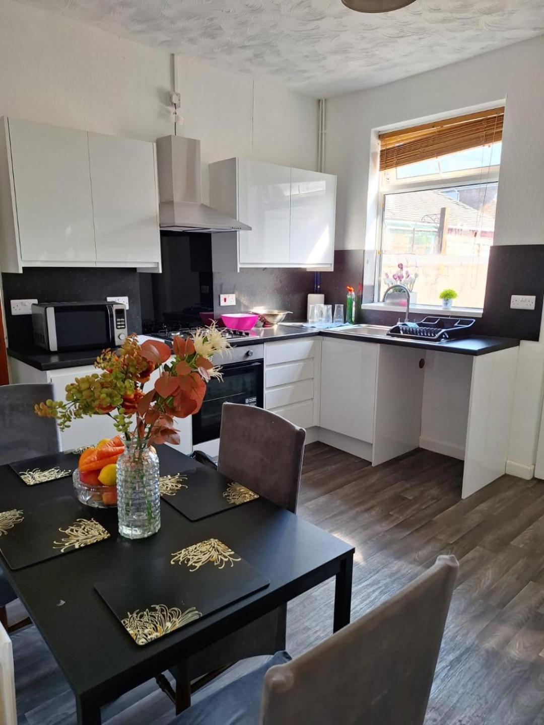 12 Cornwallis Lodge Family Room 2 Stoke-on-Trent المظهر الخارجي الصورة